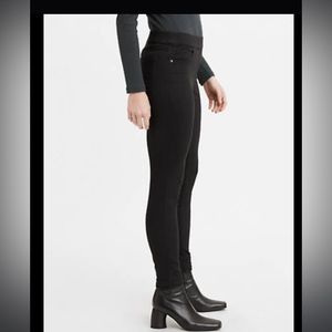 Levi’s Black Shaping Legging